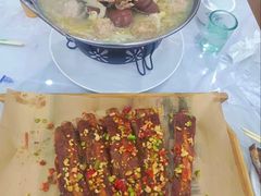 -一口猪海鲜浑锅·东北家常菜