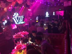 卡座情况-菲芘金座酒吧