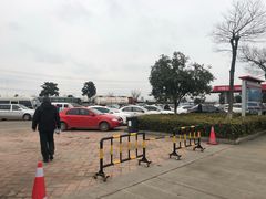 -八仙台服务区-停车场