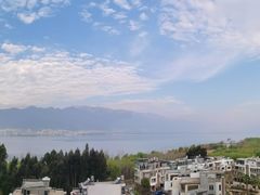 -大理洱海龙湾假日酒店