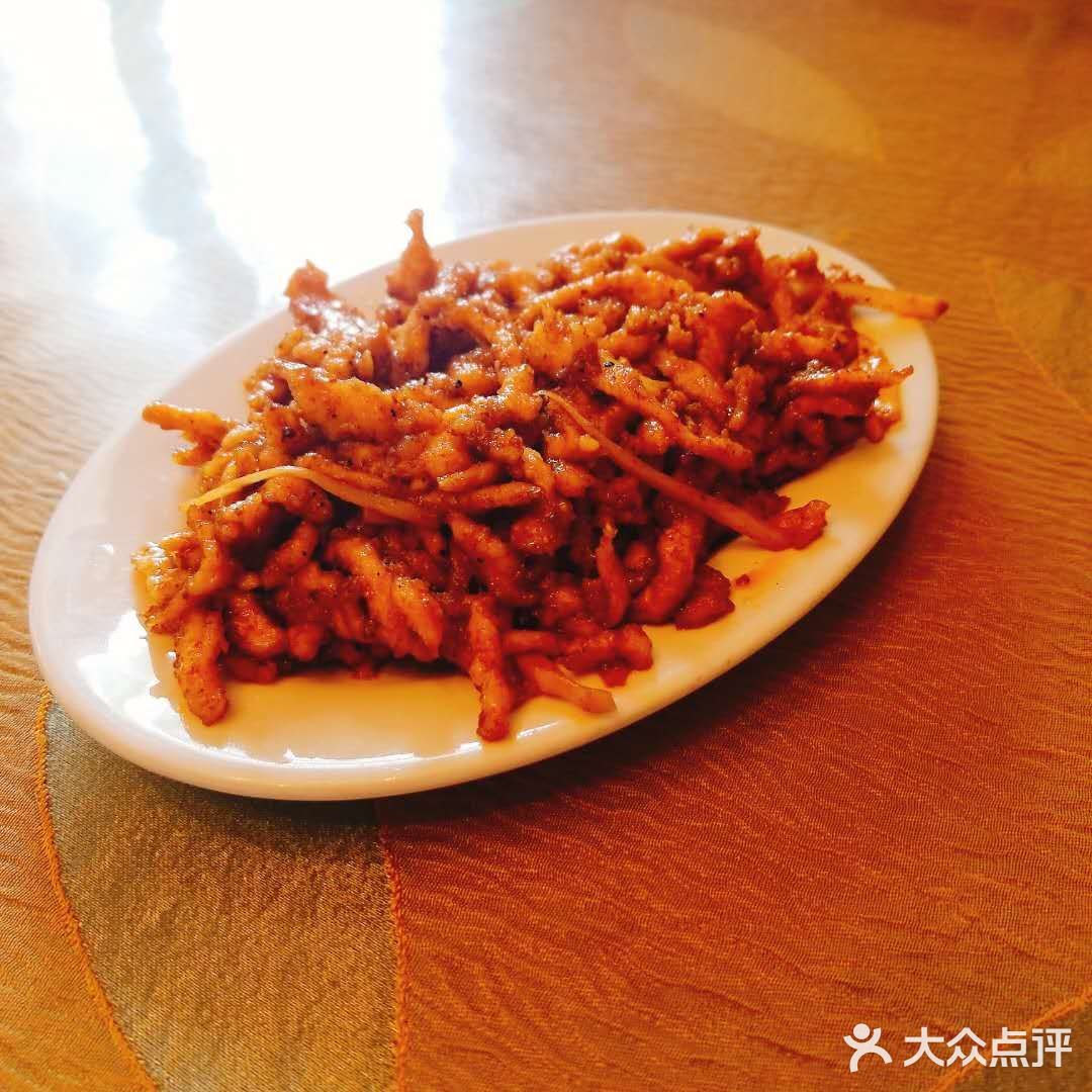 华竹是非常老牌的一家津菜馆,吃了好多年了