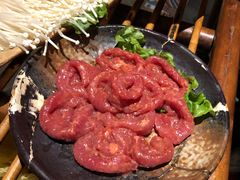 古道嫩牛肉-老牌坊云南鱼豆花火锅(爱建店)