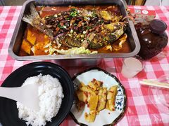 -小球滚滚湘菜馆·烤鱼·口味虾(太平街店)
