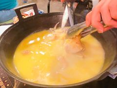 -鲜入围煮花胶鸡海鲜火锅