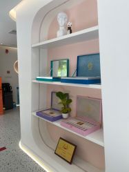 -苗方清颜痘肌研究所