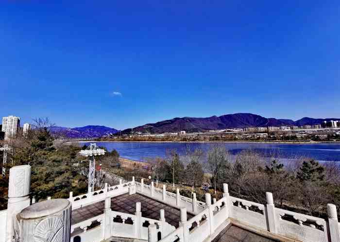 永定河公园-"门头沟的免费公园,路边不好停车,我们把车.