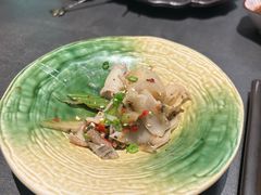 -铭牛烧肉·和牛海鲜自助(高新月牙湖店)