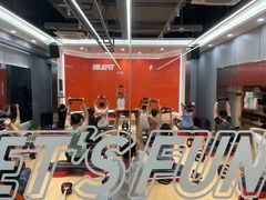 -乐刻健身(龙华红山6979店)