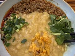 -爆炸头阿姨小四川正宗川味小吃(无任何分店)