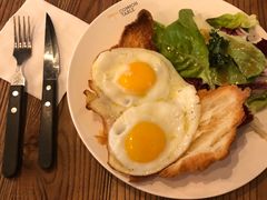 -Common Table · Brunch & Coffee