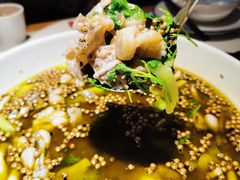 -姜君·千岛湖鱼头馆(浦东大道店)