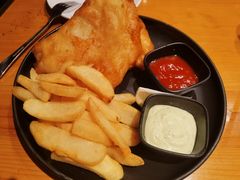 -Hooley's活利仕西餐厅(珠江新城店)