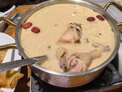 -黄泥岗·地道湖北菜(奥特莱斯店)