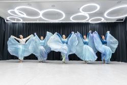 -深舞形体民族舞蹈工作室