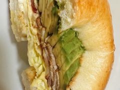 培根牛油果贝果明治-BIG BAGEL(永康路店)