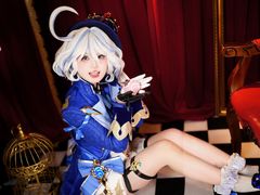 -米游妙妙屋cosplay换装自拍摄影体验馆