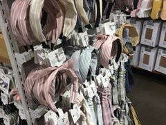 -名创优品(河南郑州健康路2店)