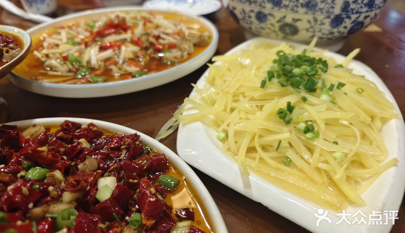 家人们，谁敢信晚上八点了，168还是满座！