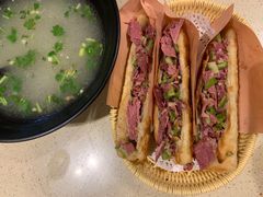 -张满意驴肉火烧(西四店)