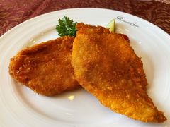 酥炸猪排-小白桦西餐厅