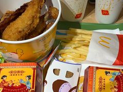 -麦当劳(龙洞店)