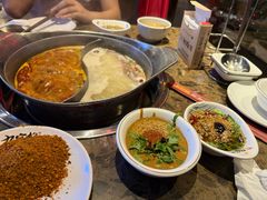 -九宫格重庆火锅(天山店)