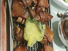 -海派美食·家宴海鲜青岛菜·石锅鲽鱼头(东方城店)