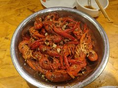 -琥珀老六龙虾(四里河店)
