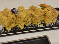 榄仁萨其马-白天鹅宾馆-玉堂春暖餐厅
