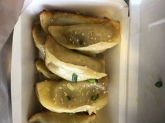 鲜肉锅贴-小姜锅贴(凤凰街店)