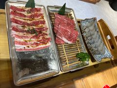 -汉城烤肉·黑金冠(华山路店)