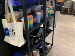 -瑞幸咖啡(新世界中心店)