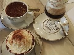 -Majestic Café