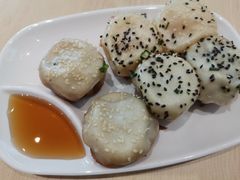 -小杨生煎(金山百联购物中心3楼店)