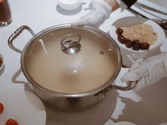 招牌松茸锅-红雀围·海鲜火锅(陆家嘴中心店)