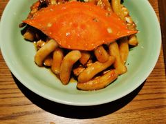 梭子蟹炒年糕-弄堂里·寻味杭州(湖滨银泰in77C区店)