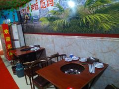-武氏皖北网红三胖地锅鸡(桐城路店)