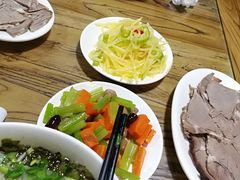 -陇上全荟兰州传统牛肉面(延吉路店)