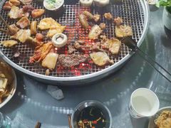 -小辣椒汤锅烧烤(温泉南街店)