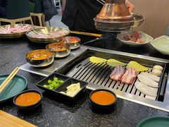 -臻牛烤肉