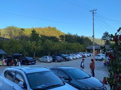 -腾冲洞山温泉村