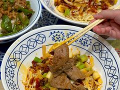 -李与白包子铺(桐梓林店)