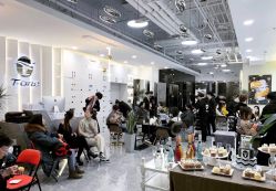 -AYO SALON