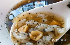 Red Sugar Ice Shaved Silver Ear and Glutinous Rice Porridge