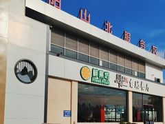 -阳山北服务区-停车场