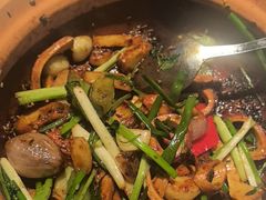 -八府香鸭·啫啫煲(华山路店)