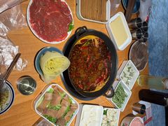 -三个四川人火锅(华联商厦店)