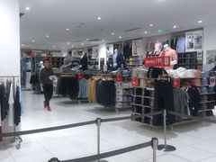 -优衣库(南京建邺万达广场店)