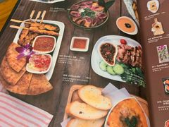 -Chom Cafe and Restaurant