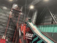 -极限PLAY运动娱乐新世界·团建派对潮玩休闲馆·室内蹦极高空游乐园